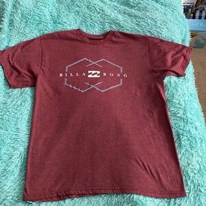 Billabong T-shirt, size medium. Short sleeve. Maroon color.
